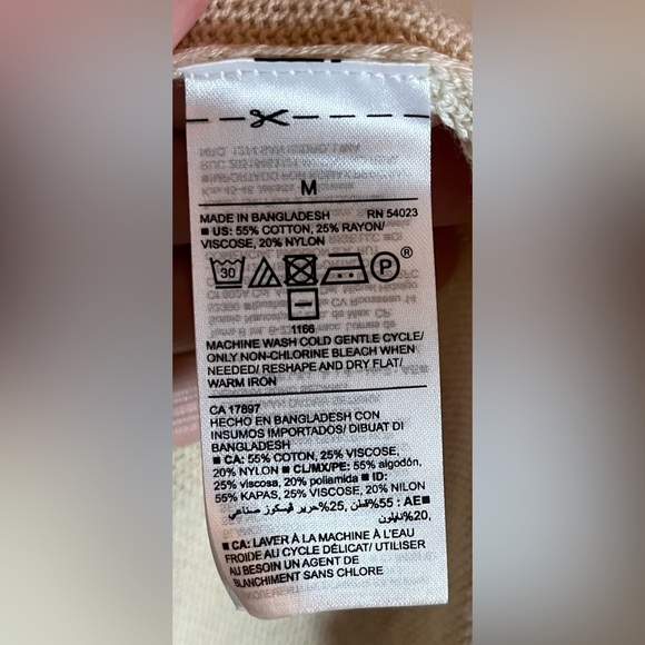 Old Navy cream colored cardigan sweater size medium - Picture 5 of 5